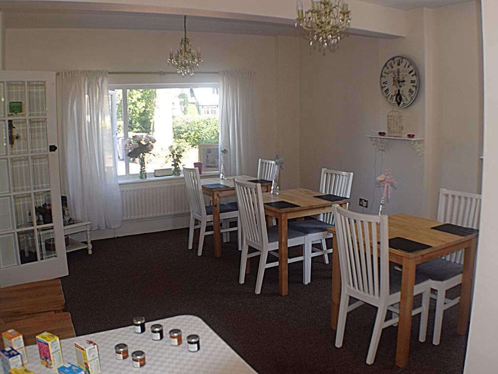 Broad Oaks B&B 솔리헐 외부 사진