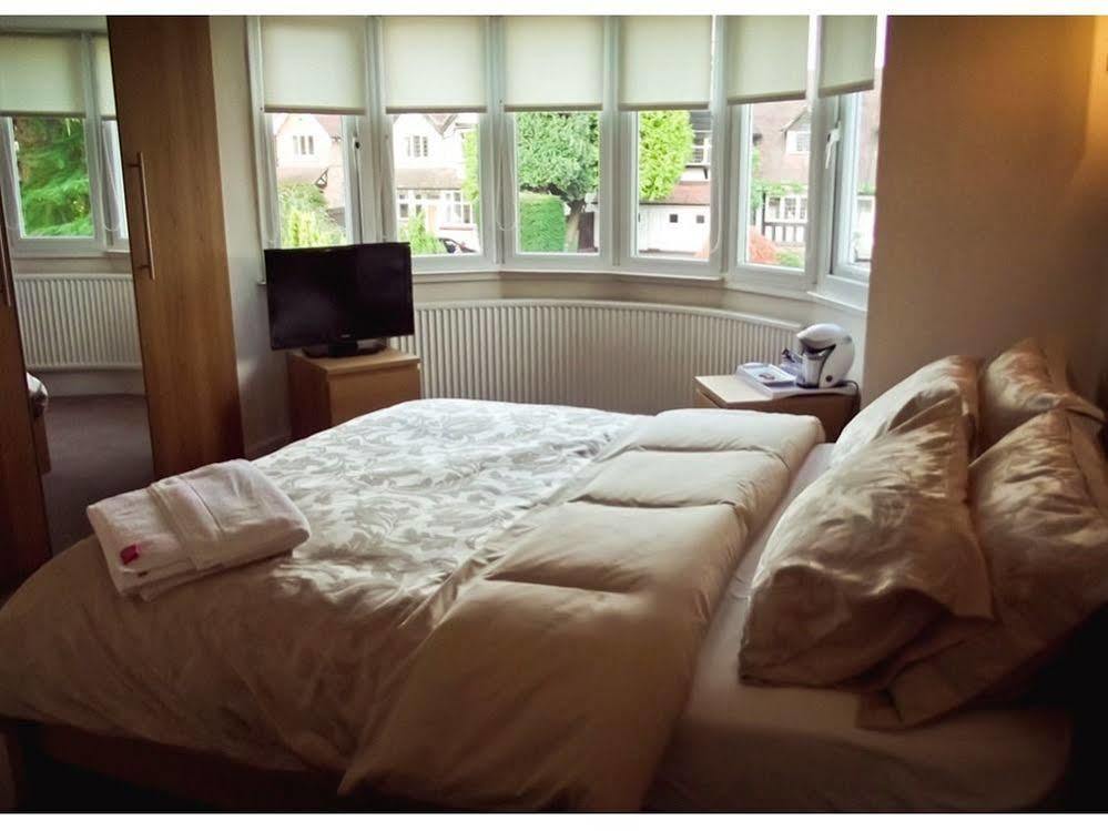 Broad Oaks B&B 솔리헐 외부 사진